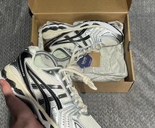 Asics Gel kayano 14 Cream/Black
