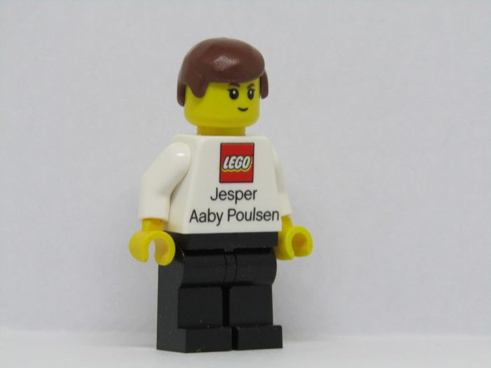 Lego Employee Jesper Aaby Poulsen Business Card Minifigure Very Rare Hard To Find