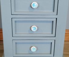 3 drawer chest
