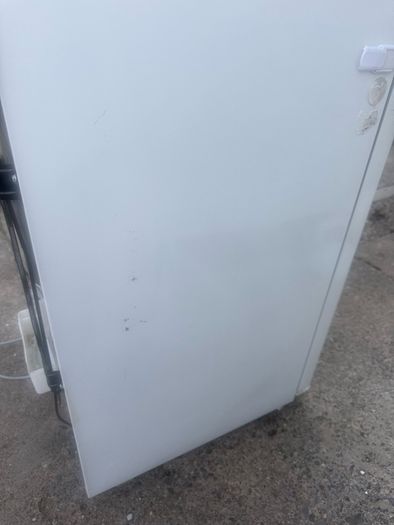 Under counter fridge