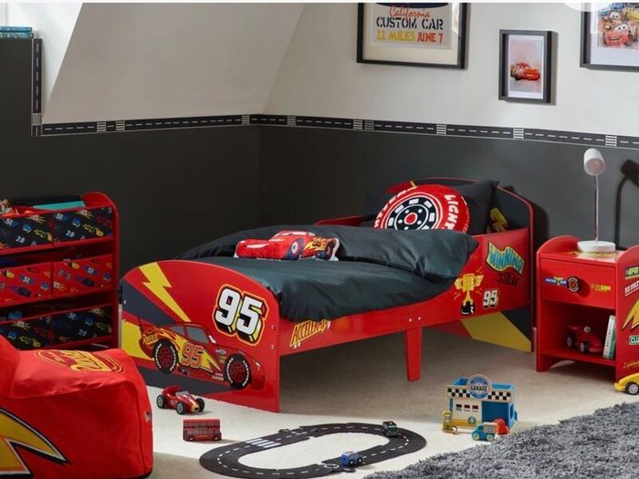 Cars lightning McQueen toddler bed  brand new