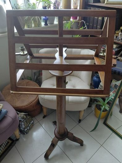 Antique wooden Duellist music stand with side candle sconcesAntique oak wooden music stand with side candle sconces