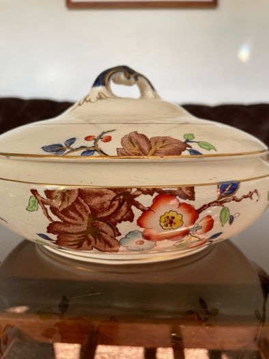 Antique Corona Ware Rosalind Round Covered Vegetable Tureen
