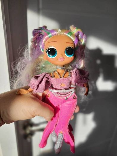 OMG doll Twist Queen