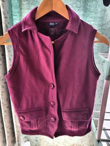 Top vest style
