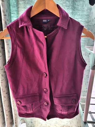 Top vest style