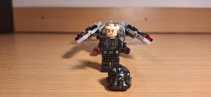 LEGO Star Wars 75161 TIE Striker Microfighter