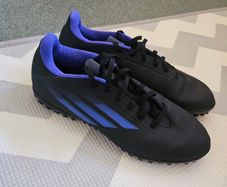 Adidas astro turf boots