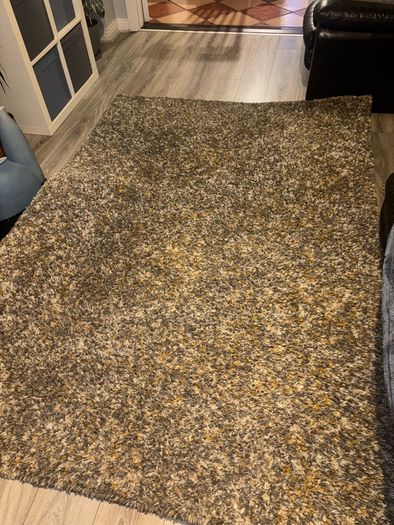 Large carpet