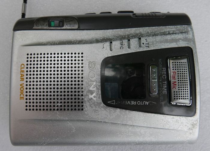Sony Walkman TCM-40DV Cassette Recorder/Victaphone
