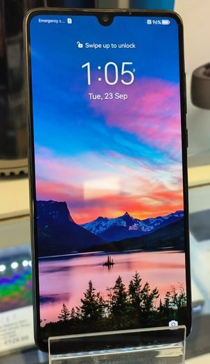 Huawei P30 128GB Dual SIM Unlocked Android Smartphone Black/ Excellent