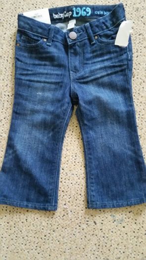Brand new baby gap jeans size 12-18 months