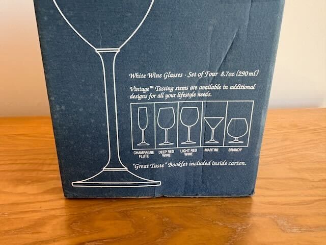 Marquis by Waterford Vintage White Wine Glasses Marquis by Waterford Vintage White Wine Glasses, Set of 4
