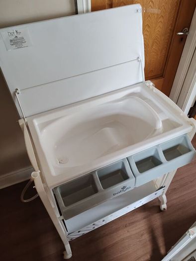 Babylo 2-in-1 Baby Changing Table & Bath