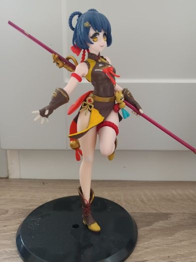 Figurines