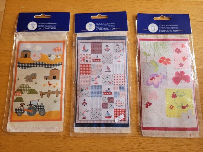 Dolls house carpets and rugs