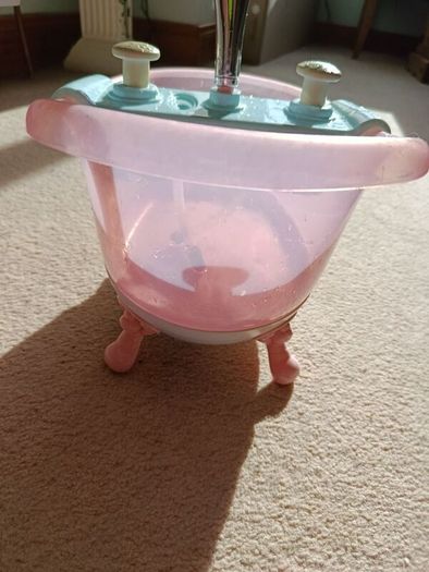 dolls bath