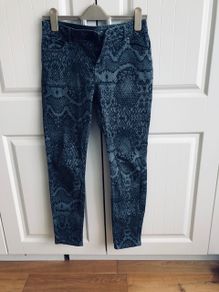 Genuine Whistles Ladies Jeans  Size 28