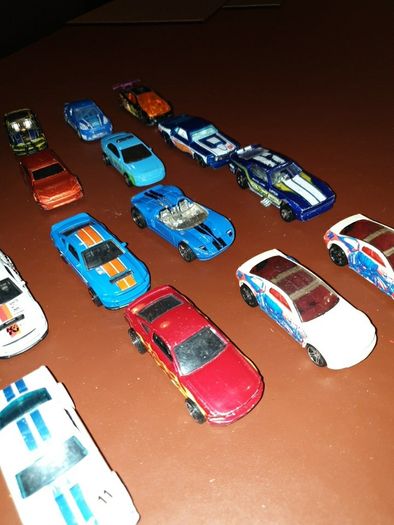 Hotwheels mustangs