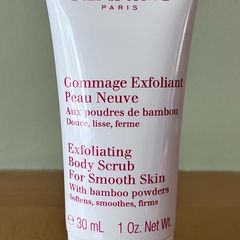 New Clarins Exfoliating Body Scrub 30ml