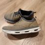 Skechers Men Sneakers Trainers Beige Size EU 40 Image 2
