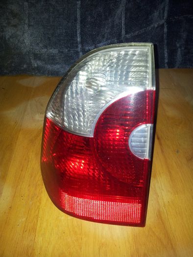 04-06 Bmw E83 X3 Left Outer Tail Light Tail Lamp Clear Lens Oem