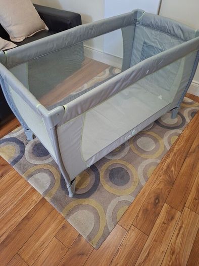 Travel Cot Babylo Alpha 4ft x 2ft Excellent Condition