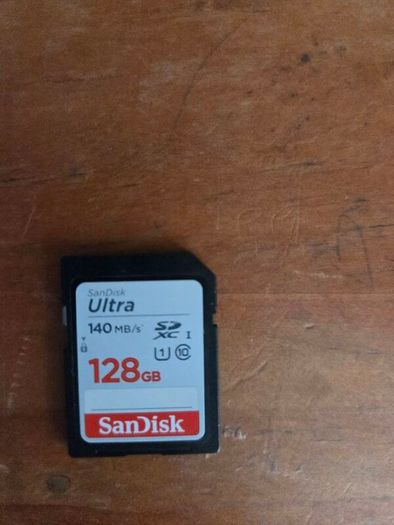 Sandisk 128 GB memory card for camera, 140 MB/S