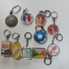10 x retro 1960s 1970s keyrings