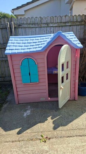 toy - playhouse - little tikes cottage