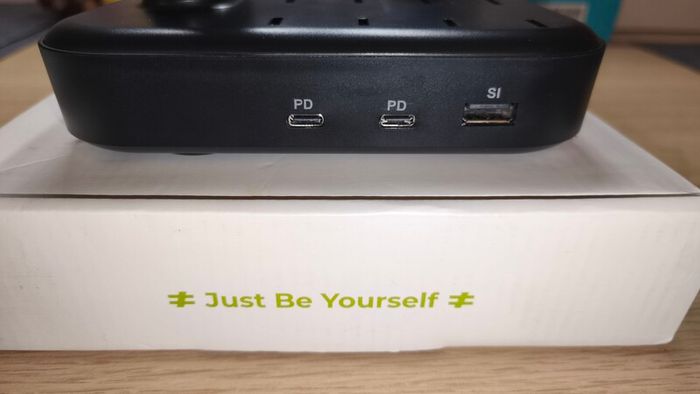 Multi-port USB Charging station 6 in 1
