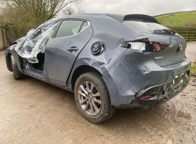 2021 Mazda 3 Breaking