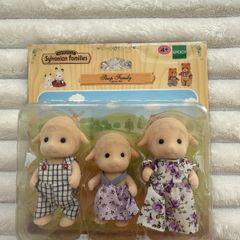 Sylvanian Families Epoch Sheep Family Dingle 1440 new THe BOx IS DAmaged Please see pictures