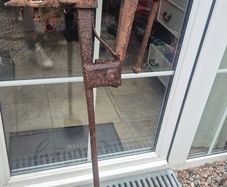 vintage retro classic vice hammer tools garage