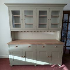 Neptune Dresser