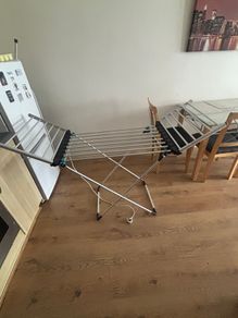 Clothes line