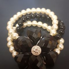 3 Pearl Flower Bracelet