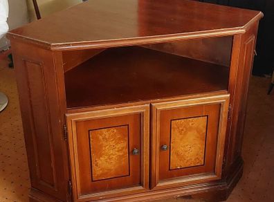 Corner TV unit
