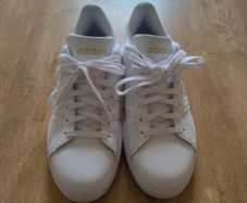 Never worn -Adidas Grand Court 2.0 Ladies 4.5