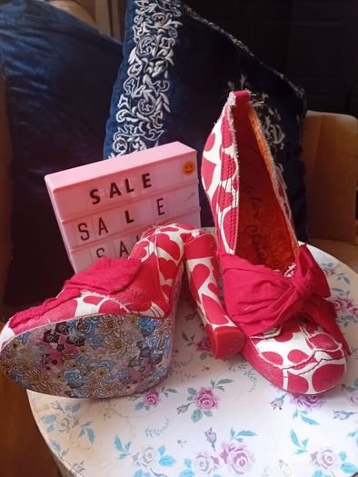 ladies shoes