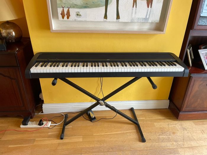 korg B2 keyboard