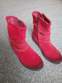 Red Boots