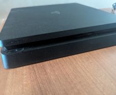 PlayStation 4 Slim 1 TB