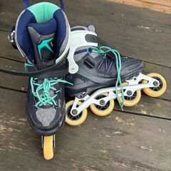Oxelo Decathlon Adult Rollerblades Size 6.5 UK + Helmet