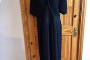 Boohoo Black pleated v neck midi dress Uk 20 postage included