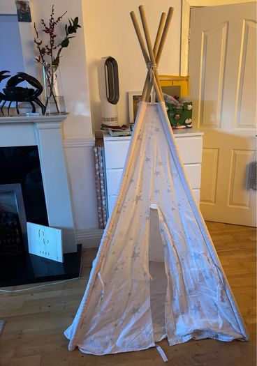 Kids tent