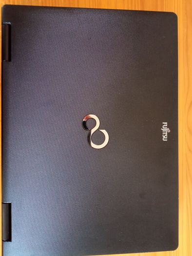 Fujitsu Lifebook S751 - Intel Core i5 Laptop