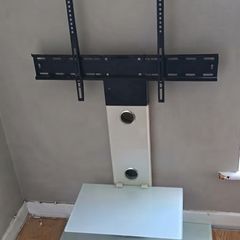 White glass tv stand
