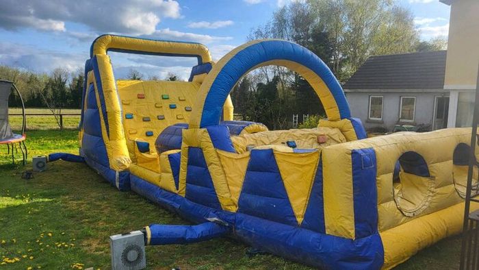 Obstacle Bouncy Castle