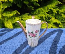 Small china rose tea pot postage possible